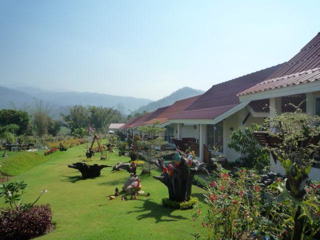 Baan Pasuk Pai Hotel Exterior photo